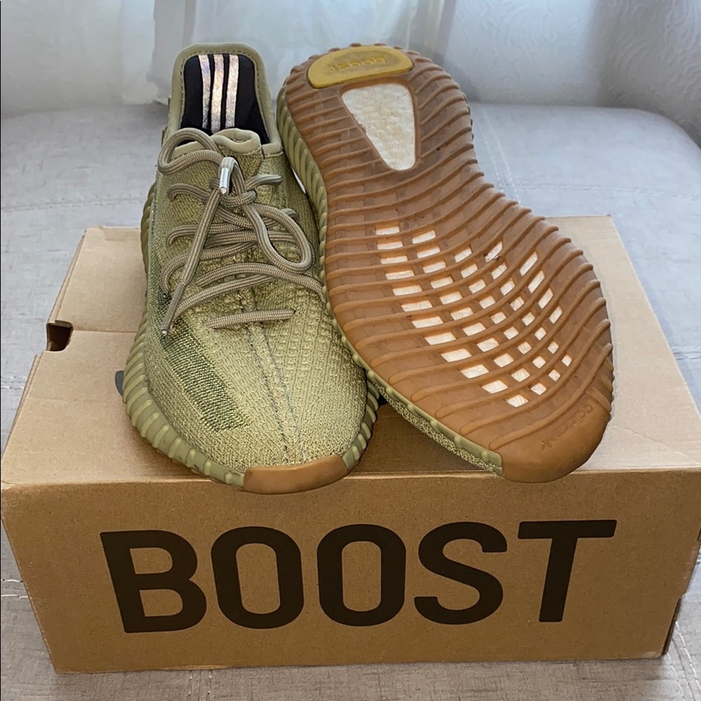Adidas Yeezy Boost 350 V2 Sneakers